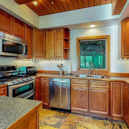 Woodland Hideaway In The Hills Villa Lake Stevens Buitenkant foto